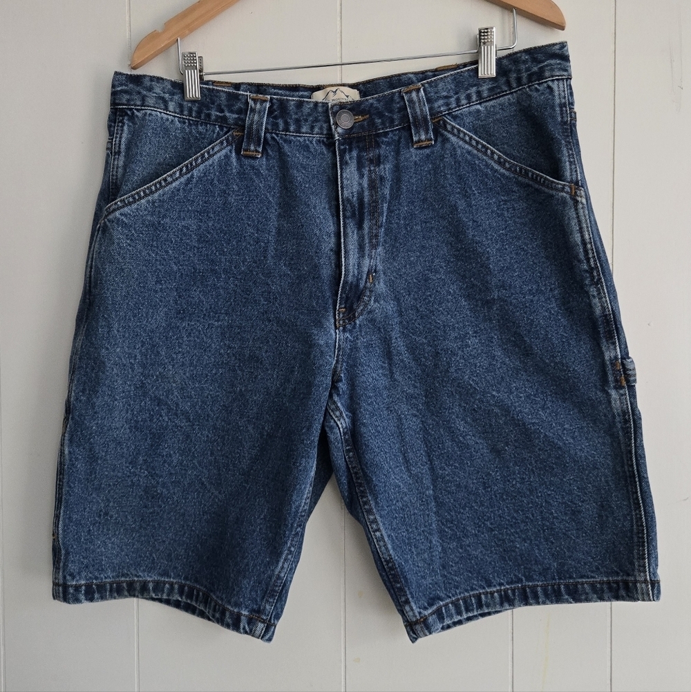Blue Mountain Men's Classic Blue Denim Shorts-Size  38